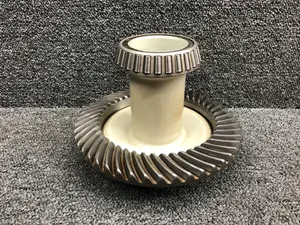 A146-2 / A268-1 Robinson R22 Main Rotor Lower Gear Set W/ Support